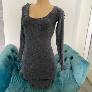 Bebe Long Sleeved Black Glitter Stretch Midi Dress w Back Strappy Cutout M/L.